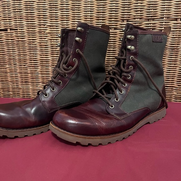 Men’s Ugg boots - Picture 4 of 7